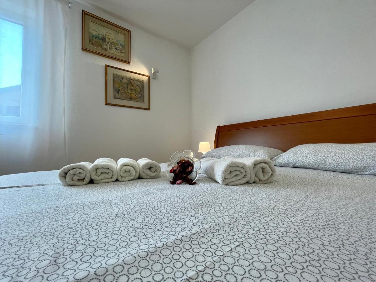 Apartments Matacin With Sea View أوباتيا المظهر الخارجي الصورة