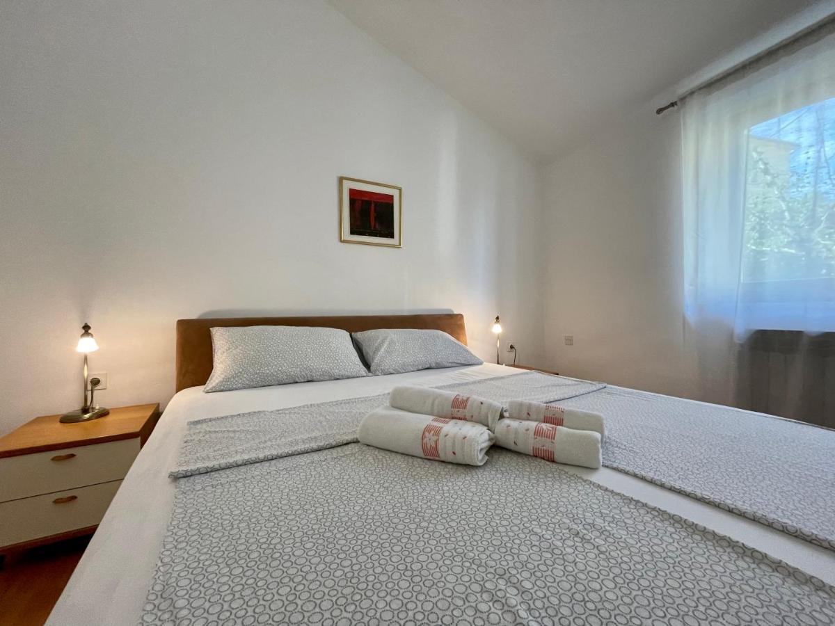 Apartments Matacin With Sea View أوباتيا المظهر الخارجي الصورة